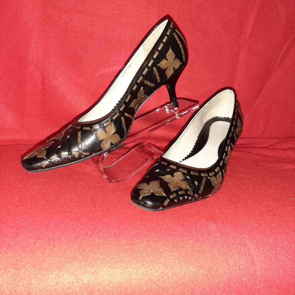 Luna Rosa Jody Leather Pumps